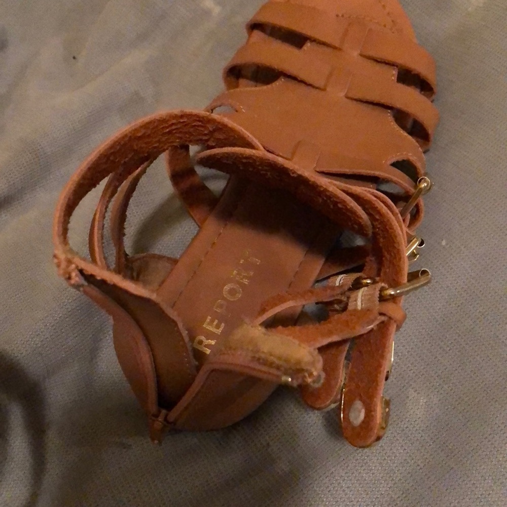 sandals - Picture 2 of 3